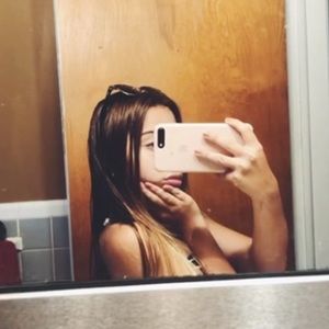 Meet your Posher, Sandy